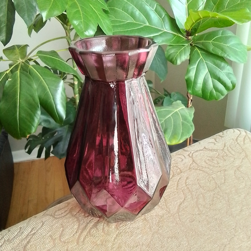 Burgundy glass Vase